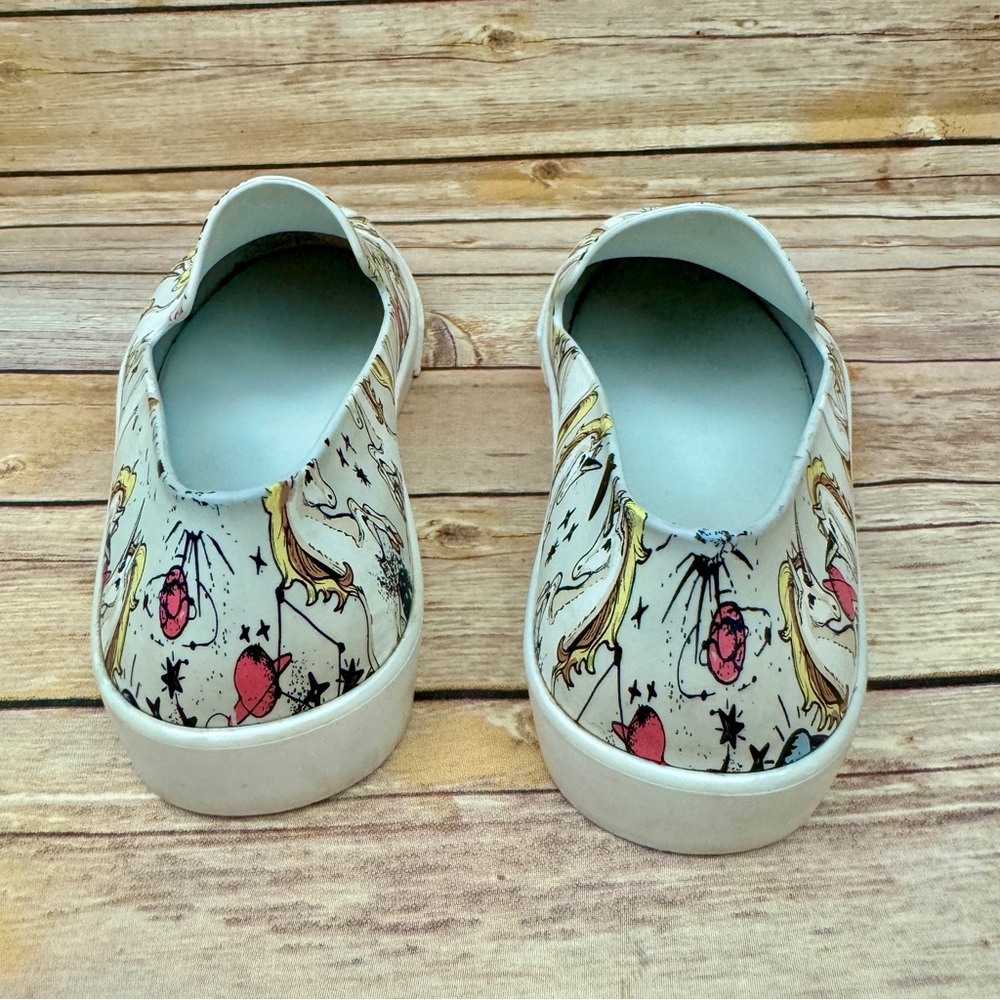 Melissa Womens Ground Slip On Unicorn Print Sneakers 8 - Picture 4 of 11